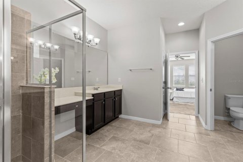 House in Apopka, Florida 4 bedrooms, 256.78 sq.m. № 1899278 - photo 25
