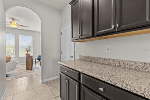 House in Apopka, Florida 4 bedrooms, 256.78 sq.m. № 1899278 - photo 18