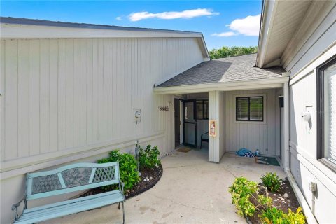Condo in New Smyrna Beach, Florida, 2 bedrooms  № 2149627 - photo 4