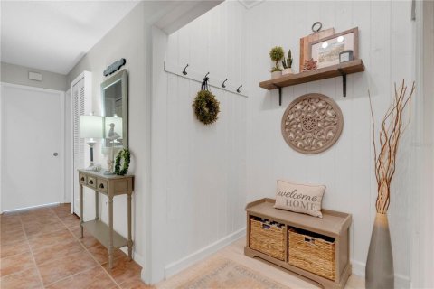 Condo in New Smyrna Beach, Florida, 2 bedrooms  № 2149627 - photo 23