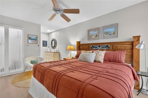 Condo in New Smyrna Beach, Florida, 2 bedrooms  № 2149627 - photo 14