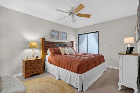Condo in New Smyrna Beach, Florida, 2 bedrooms  № 2149627 - photo 13