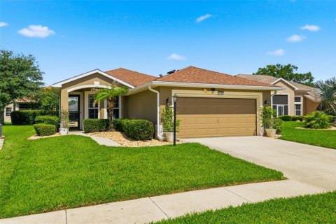 Villa ou maison à Leesburg, Floride 3 chambres, 136.47 m2 № 2091712