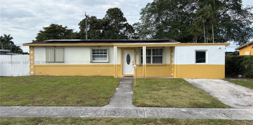 House in Hollywood, Florida 3 bedrooms, 96.62 sq.m. № 2006169