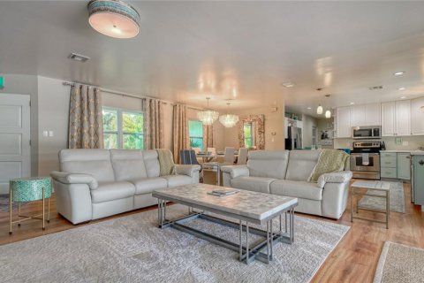Casa en alquiler en Longboat Key, Florida, 3 dormitorios, 173.82 m2 № 1824599 - foto 3