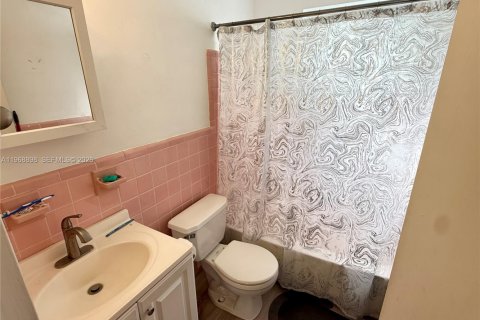 Copropriété à louer à Miami Beach, Floride: 37.16 m2 № 2030664 - photo 4