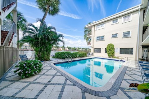 Condominio en venta en Hollywood, Florida, 2 dormitorios, 99.96 m2 № 1986010 - foto 5