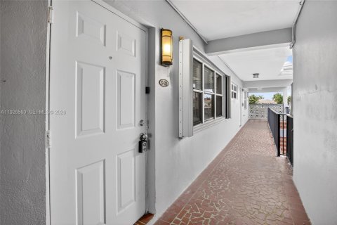 Condominio en venta en Hollywood, Florida, 2 dormitorios, 99.96 m2 № 1986010 - foto 23