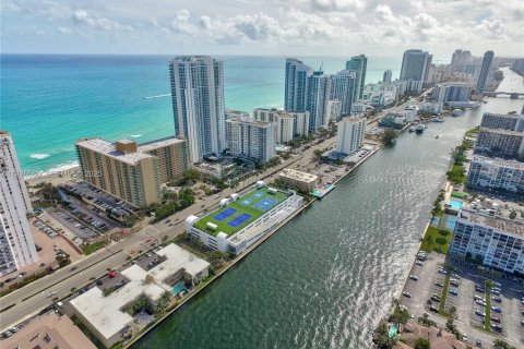 Condominio en venta en Hollywood, Florida, 2 dormitorios, 99.96 m2 № 1986010 - foto 7