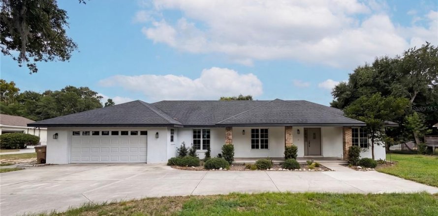 Casa en Clermont, Florida 3 dormitorios, 170.57 m2 № 2151161