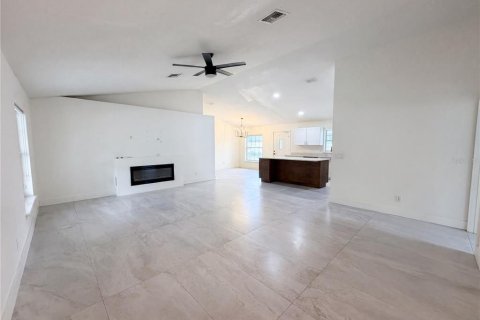 Casa en venta en Clermont, Florida, 3 dormitorios, 170.57 m2 № 2151161 - foto 4
