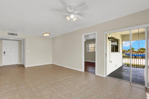 Condominio en venta en Palm Beach Gardens, Florida, 2 dormitorios, 104.52 m2 № 2190502 - foto 9
