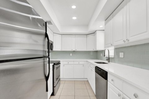 Condominio en venta en Palm Beach Gardens, Florida, 2 dormitorios, 104.52 m2 № 2190502 - foto 2