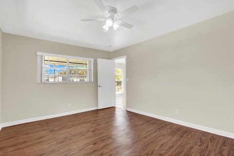 Condominio en venta en Palm Beach Gardens, Florida, 2 dormitorios, 104.52 m2 № 2190502 - foto 13