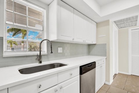 Condominio en venta en Palm Beach Gardens, Florida, 2 dormitorios, 104.52 m2 № 2190502 - foto 5
