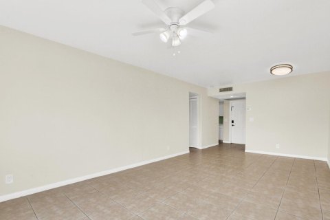 Condominio en venta en Palm Beach Gardens, Florida, 2 dormitorios, 104.52 m2 № 2190502 - foto 10