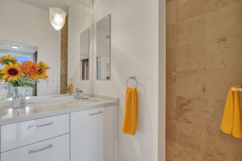 Copropriété à vendre à Miami Beach, Floride: 2 chambres, 138.42 m2 № 2154819 - photo 28