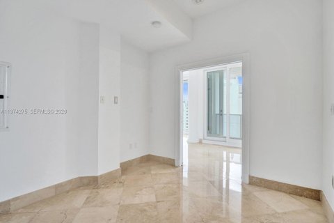 Copropriété à vendre à Miami Beach, Floride: 2 chambres, 138.42 m2 № 2154819 - photo 30