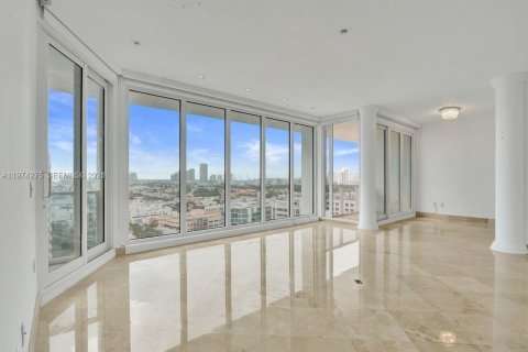 Condo à Miami Beach, Floride, 2 chambres  № 2154819
