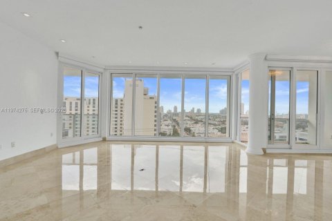 Copropriété à vendre à Miami Beach, Floride: 2 chambres, 138.42 m2 № 2154819 - photo 2