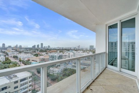 Copropriété à vendre à Miami Beach, Floride: 2 chambres, 138.42 m2 № 2154819 - photo 18