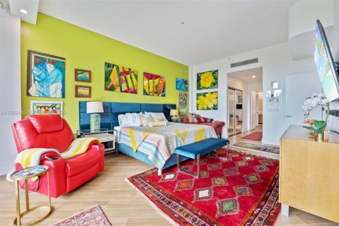 Adosado en venta en Sunny Isles Beach, Florida, 3 dormitorios, 351.17 m2 № 1992316 - foto 21