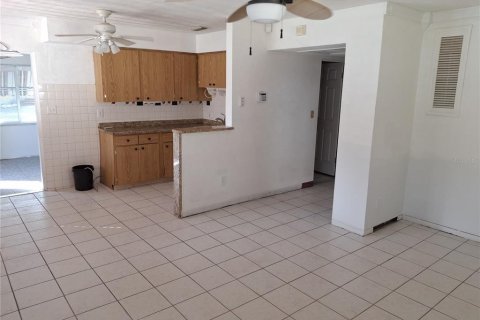 Villa ou maison à vendre à Saint Petersburg, Floride: 2 chambres, 102.1 m2 № 1133769 - photo 8