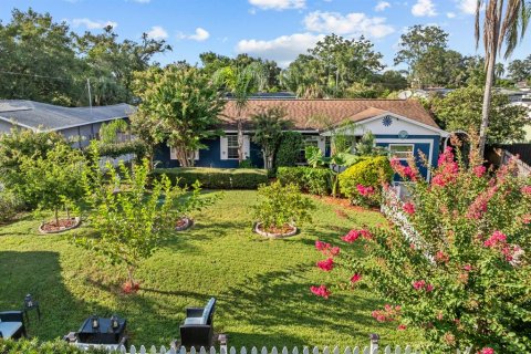 Casa en venta en Orlando, Florida, 4 dormitorios, 129.32 m2 № 1877388 - foto 1