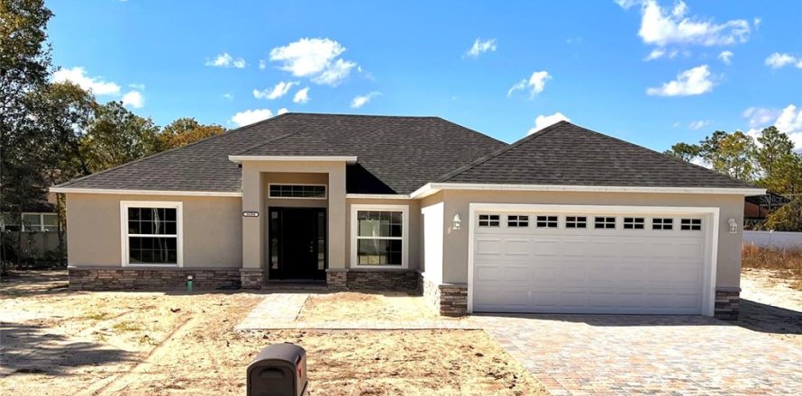 House in Summerfield, Florida 4 bedrooms, 152.73 sq.m. № 1722640
