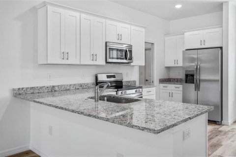 House in Summerfield, Florida 4 bedrooms, 152.73 sq.m. № 1722640 - photo 12
