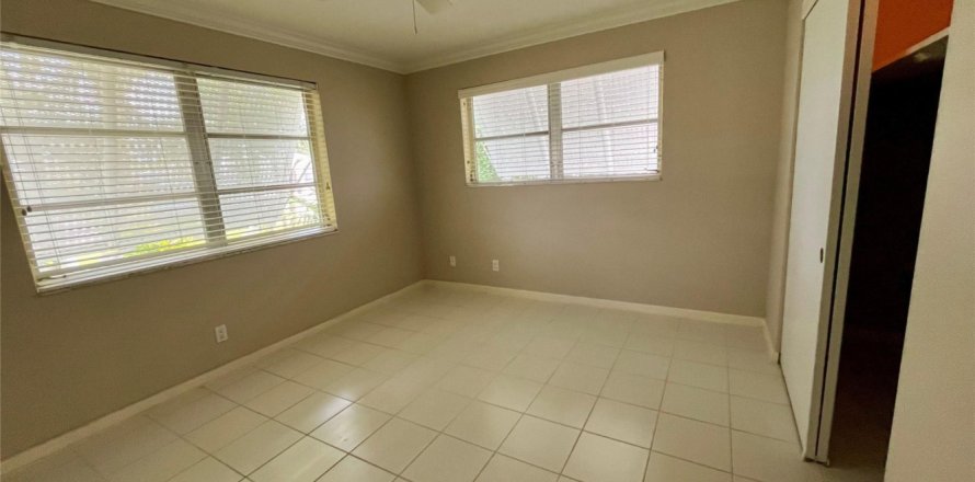 Villa ou maison à Lighthouse Point, Floride 2 chambres, 150.97 m2 № 1207821
