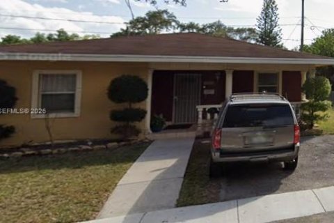 Купить виллу или дом в Майами, Флорида 3 спальни, 127.83м2, № 2005812 - фото 2