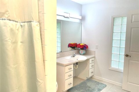 House in DeLand, Florida 5 bedrooms, 287.25 sq.m. № 1720538 - photo 27