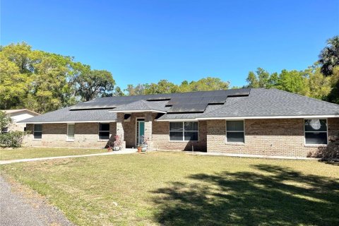 House in DeLand, Florida 5 bedrooms, 287.25 sq.m. № 1720538 - photo 1