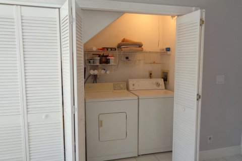 Touwnhouse à louer à Deerfield Beach, Floride: 2 chambres, 116.87 m2 № 2085288 - photo 10