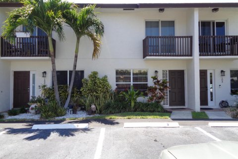 Touwnhouse à louer à Deerfield Beach, Floride: 2 chambres, 116.87 m2 № 2085288 - photo 4