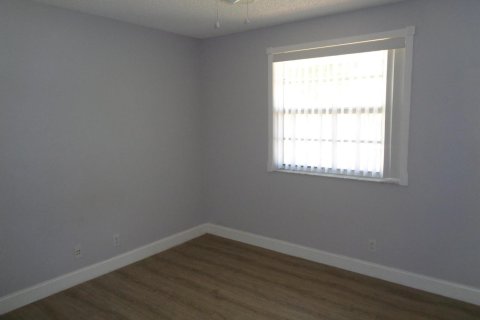 Touwnhouse à louer à Deerfield Beach, Floride: 2 chambres, 116.87 m2 № 2085288 - photo 15