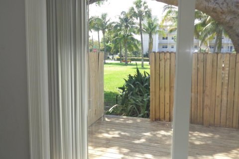 Touwnhouse à louer à Deerfield Beach, Floride: 2 chambres, 116.87 m2 № 2085288 - photo 20