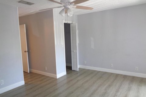 Touwnhouse à louer à Deerfield Beach, Floride: 2 chambres, 116.87 m2 № 2085288 - photo 13