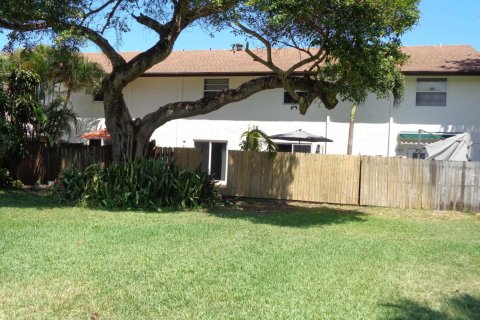 Touwnhouse à louer à Deerfield Beach, Floride: 2 chambres, 116.87 m2 № 2085288 - photo 24