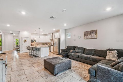 Casa en venta en Odessa, Florida, 3 dormitorios, 195.56 m2 № 1904682 - foto 19