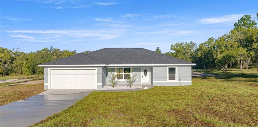 House in Dunnellon, Florida 3 bedrooms, 133.69 sq.m. № 1914959