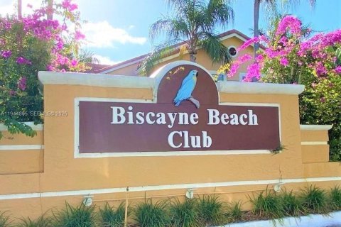 Apartment in Miami, Florida 2 bedrooms, 97.83 sq.m. № 2001397 - photo 15