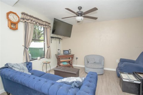 Villa ou maison à vendre à Saint Petersburg, Floride: 3 chambres, 109.81 m2 № 1836892 - photo 17