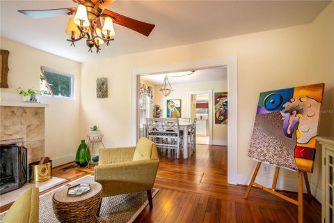 Casa en venta en Eustis, Florida, 3 dormitorios, 225.94 m2 № 1585792 - foto 13