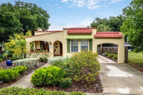 Casa en venta en Eustis, Florida, 3 dormitorios, 225.94 m2 № 1585792 - foto 1