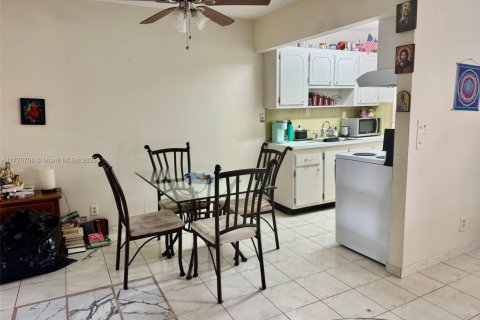 Купить кондоминиум в Холливуд, Флорида 1 спальня, 47.38м2, № 2016524 - фото 4