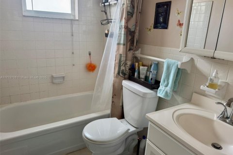 Купить кондоминиум в Холливуд, Флорида 1 спальня, 47.38м2, № 2016524 - фото 8