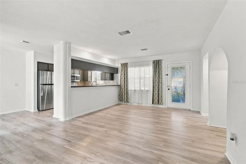 Casa en venta en Clearwater, Florida, 3 dormitorios, 112.04 m2 № 2386534 - foto 10