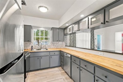 Casa en venta en Clearwater, Florida, 3 dormitorios, 112.04 m2 № 2386534 - foto 21